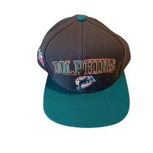 Miami Dolphins NFL Apparel Reebok 100% Wool snapback adjustable hat.